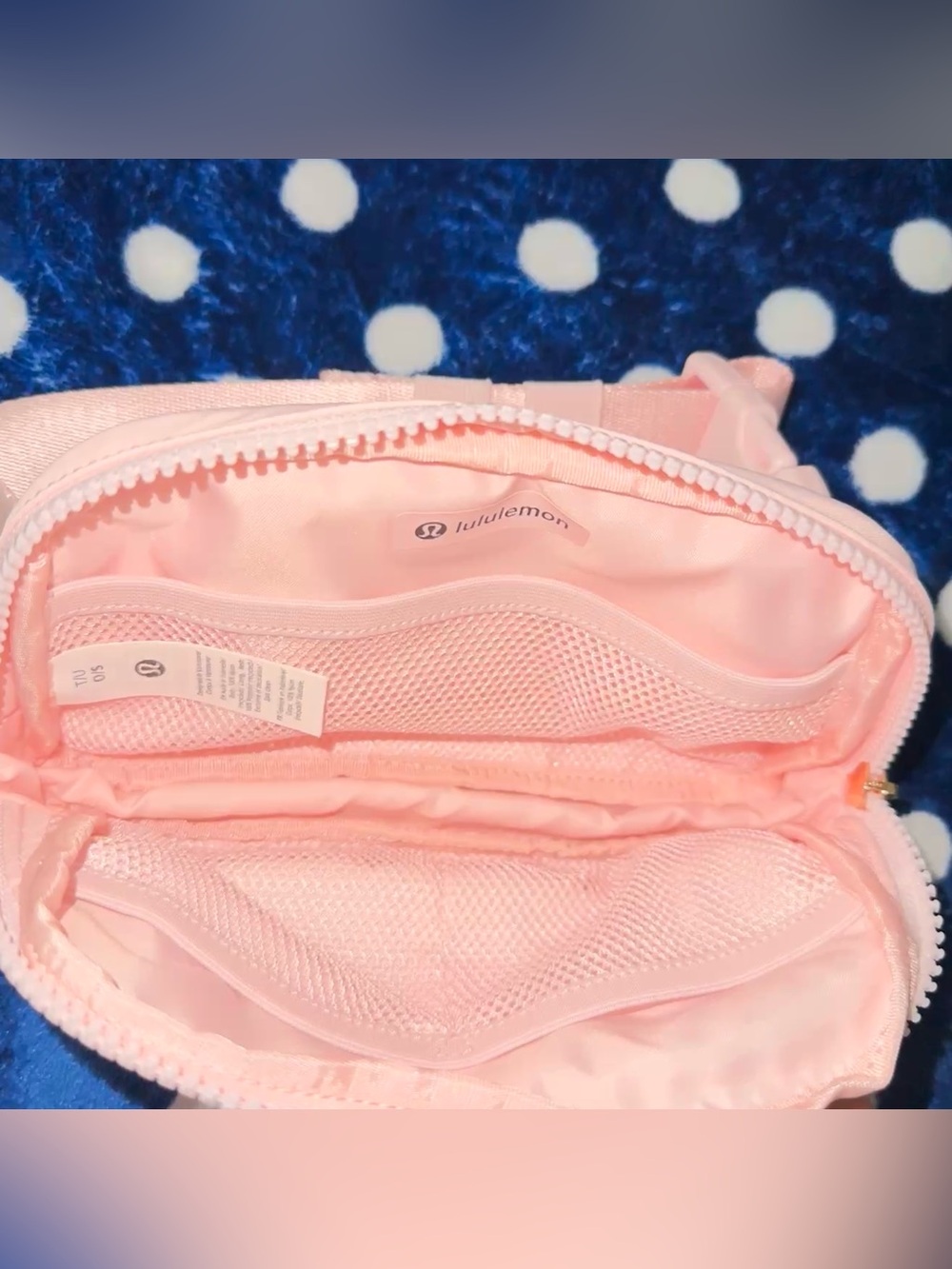Lululemon Everywhere Belt Bag 1L Pink Pearl - Picture 4 of 4